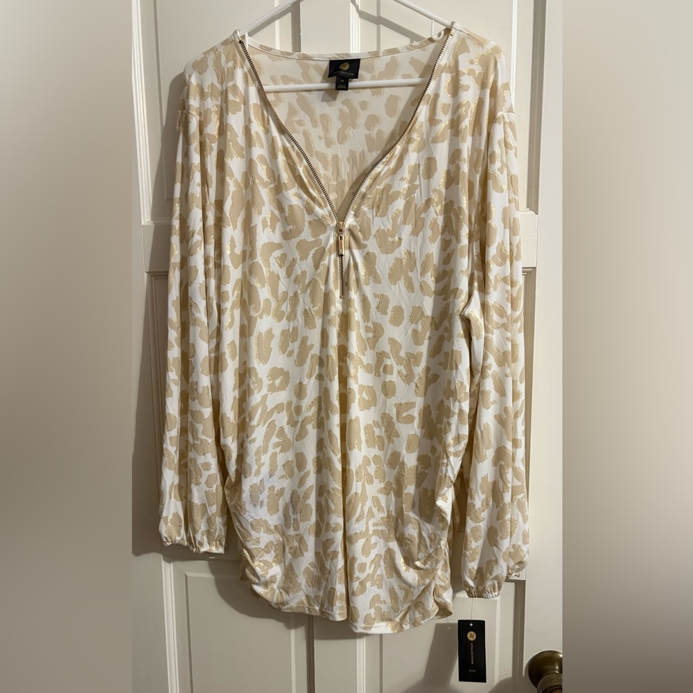 JM Collection Womenโs Plus Cream and Gold Animal Print Long Sleeve Blouse 3X
